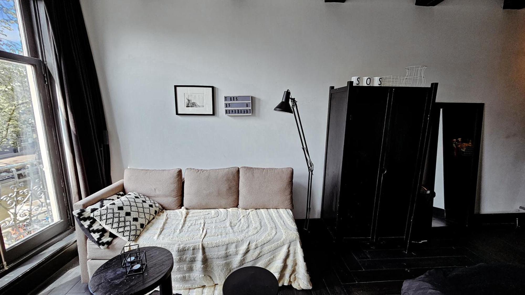 The Black Beauty Private Studio With Canal View From 1799 Amsterdam Exterior photo